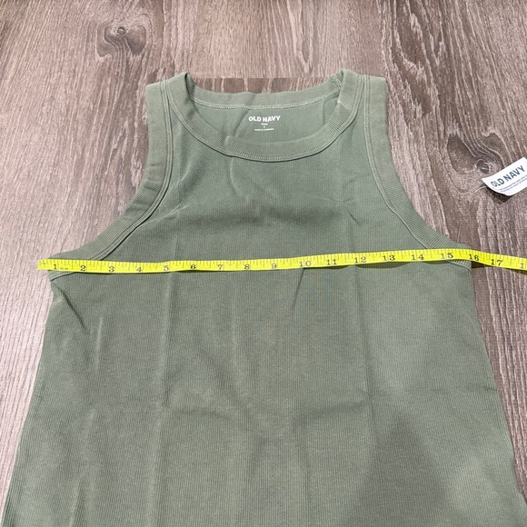 NWT Old Navy Green Snug Crop Tank Top - Picture 6 of 7
